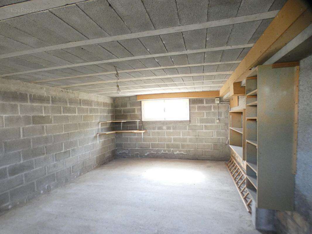 Maison à TERRASSON-LAVILLEDIEU