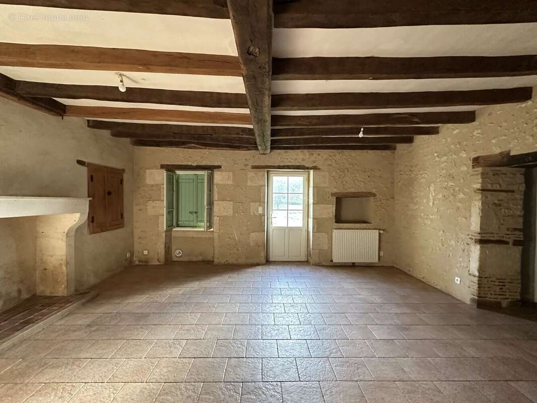 Maison à ANTIGNY