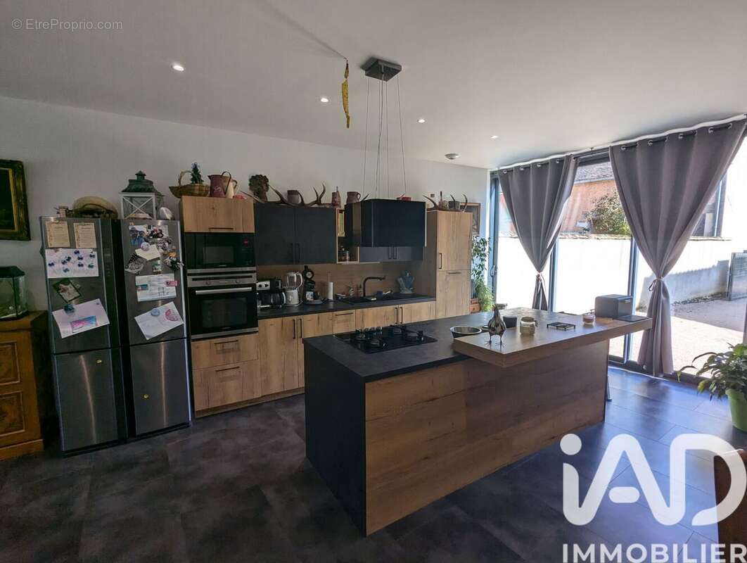 Maison 341 m² à Charentenay  - photo 9