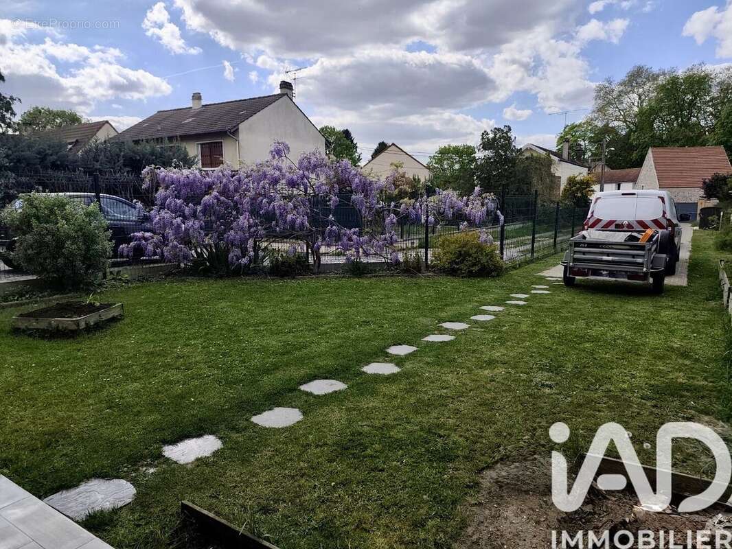 Photo 2 - Maison à SAINT-GERMAIN-LES-ARPAJON