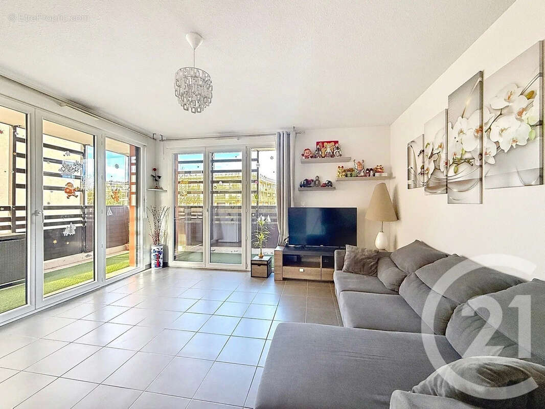 Appartement à SAINT-JEAN-DE-VEDAS