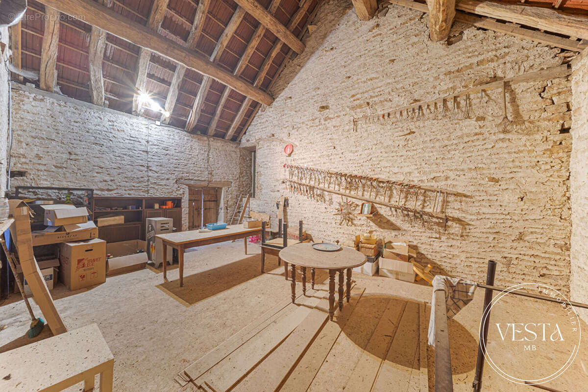 Maison à NUITS-SAINT-GEORGES