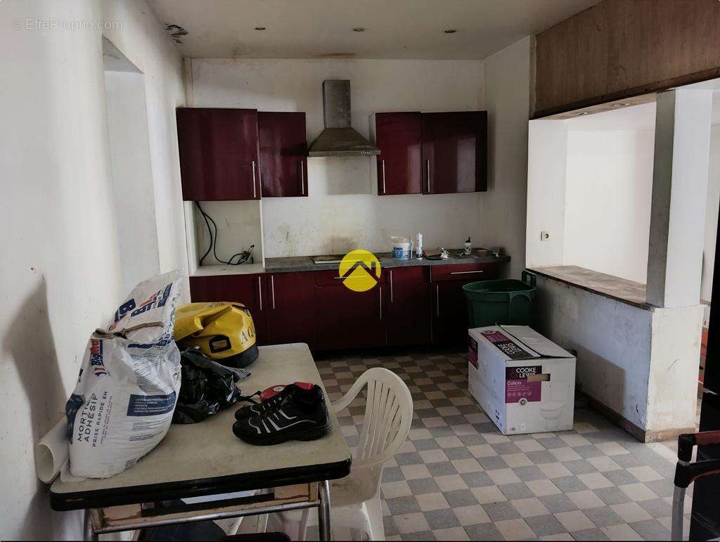 Maison à LURCY-LEVIS