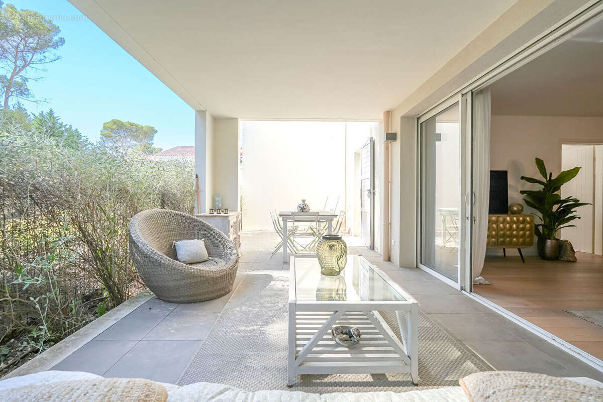 Appartement à CABRIES