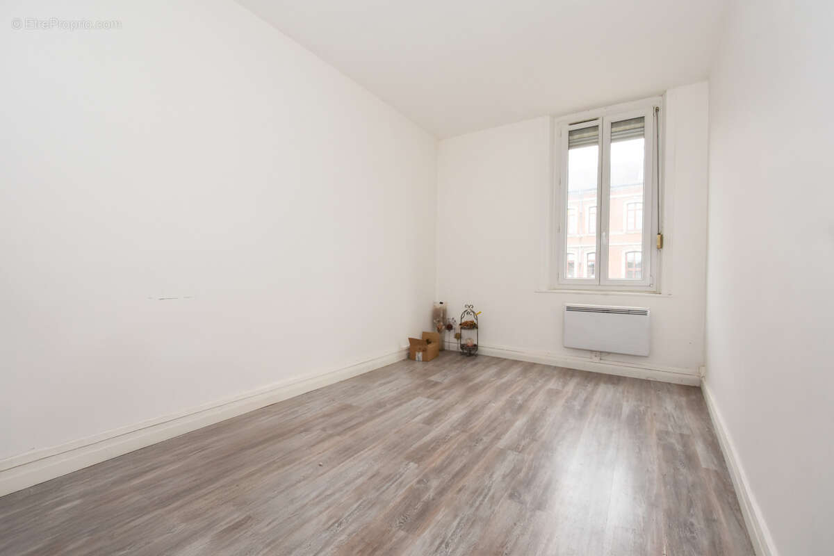 Maison à BERTEAUCOURT-LES-DAMES