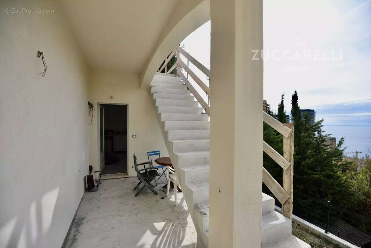 Maison à ROQUEBRUNE-CAP-MARTIN