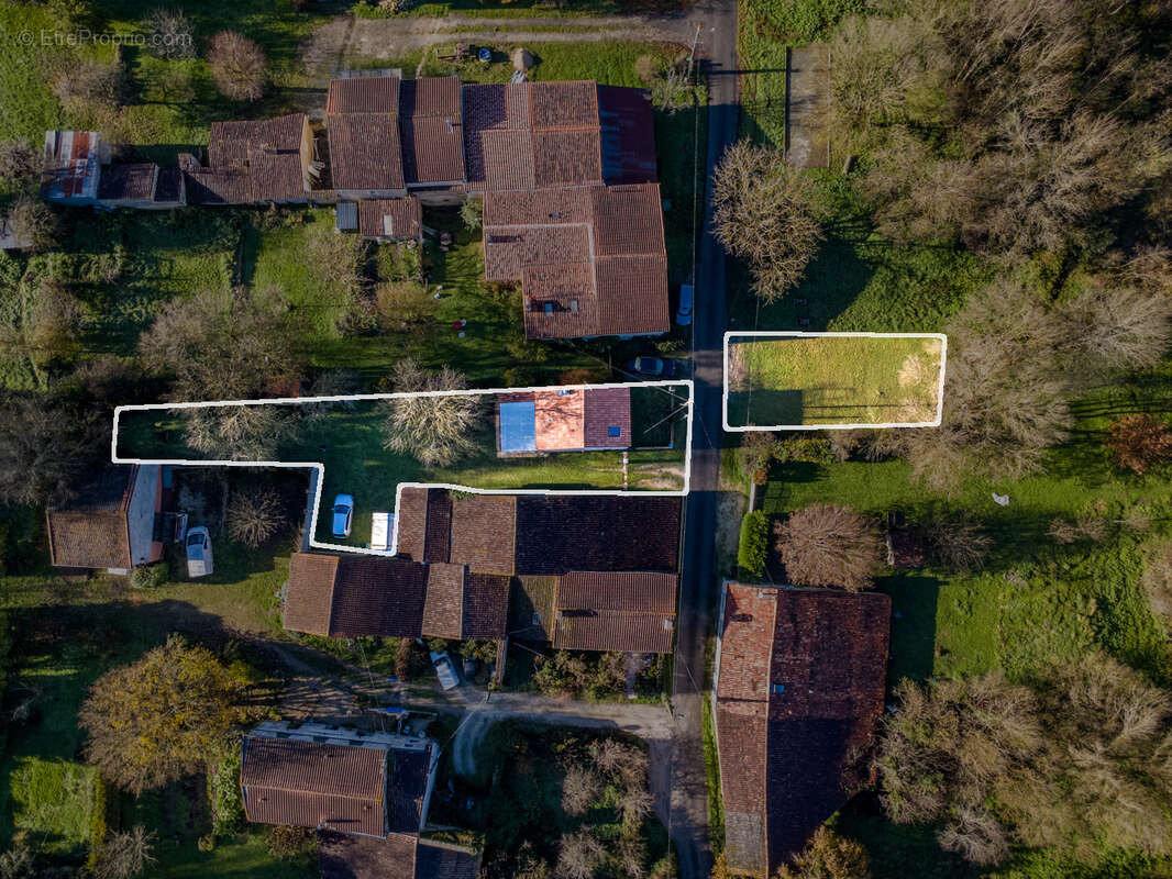 Maison à SAINT-SAVINIEN