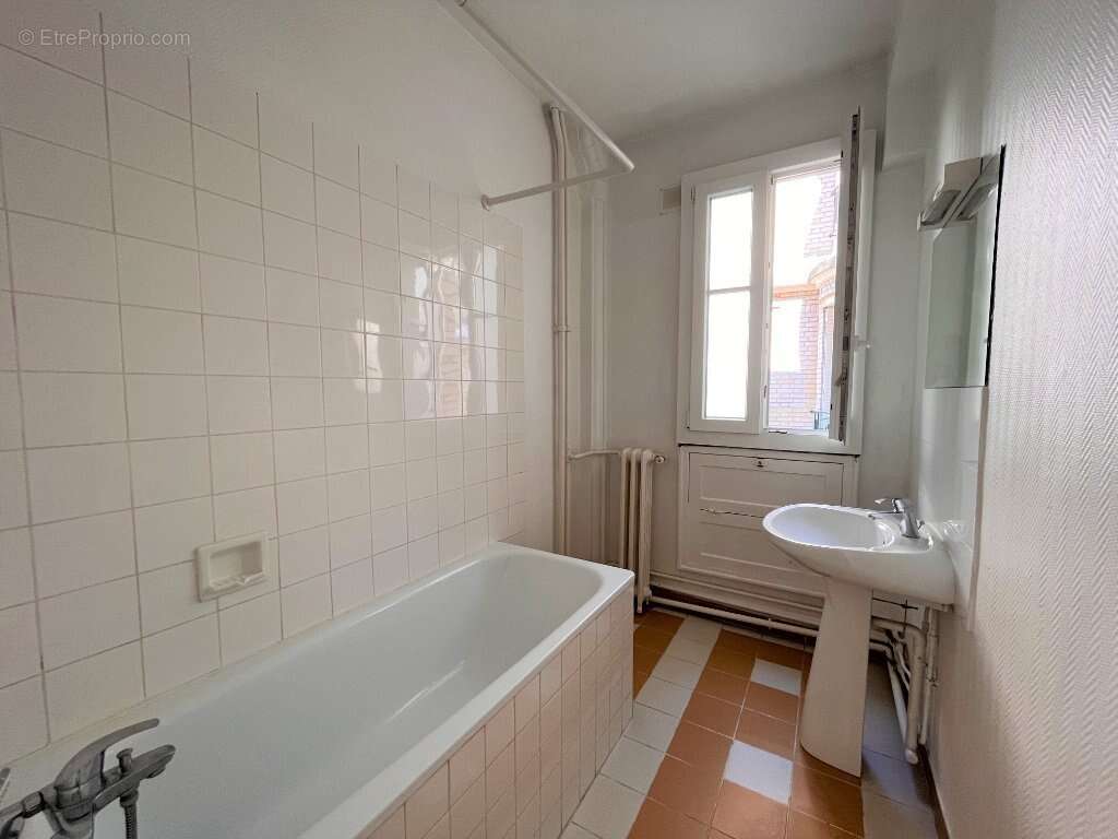 Appartement à ASNIERES-SUR-SEINE