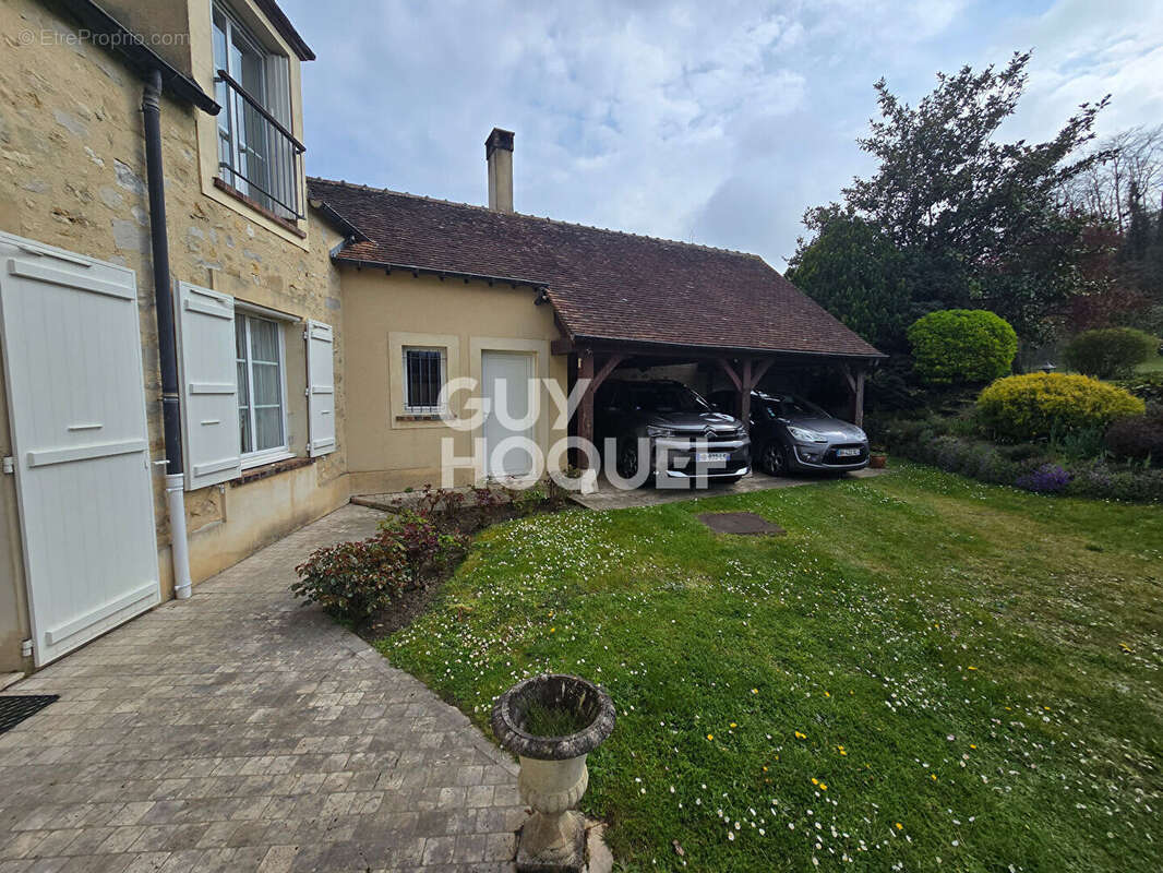 Maison à LARCHANT