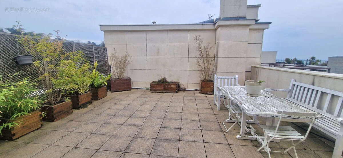 Appartement à GARCHES