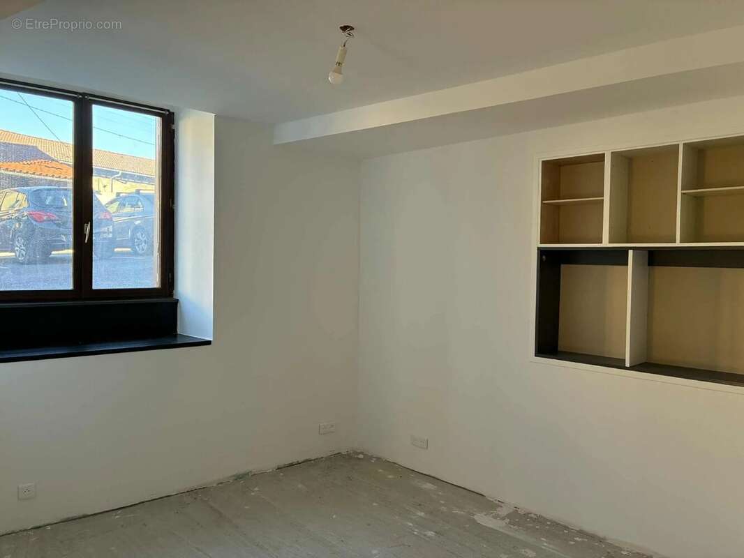 Maison à PONT-DU-CHATEAU