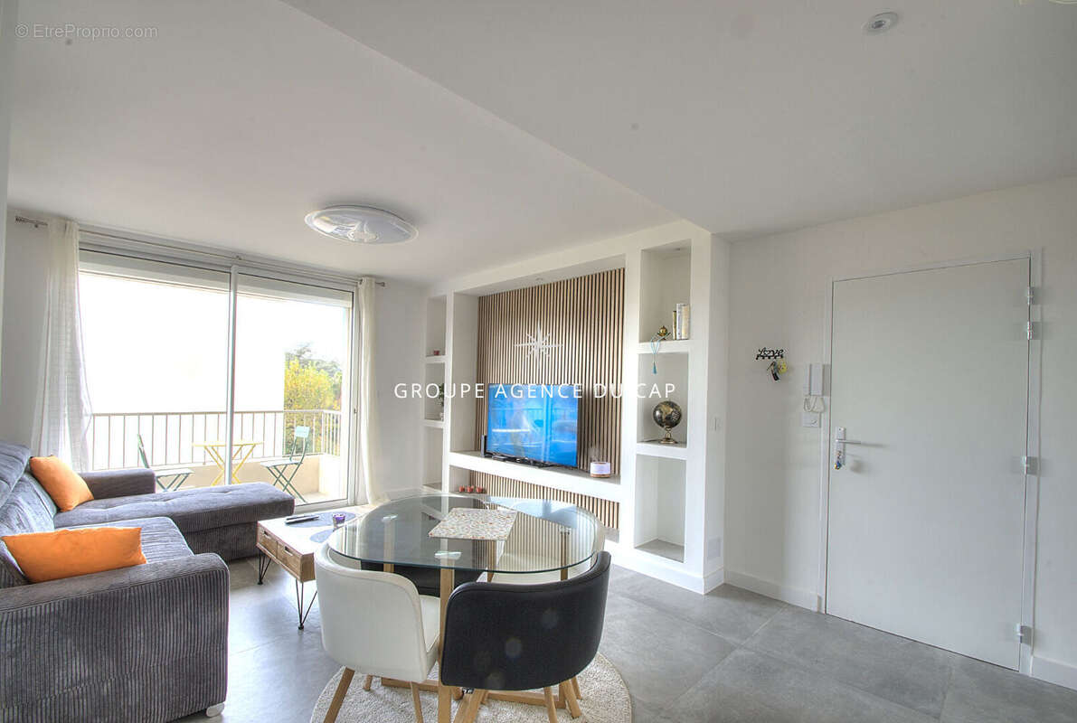 Appartement à SAINT-RAPHAEL