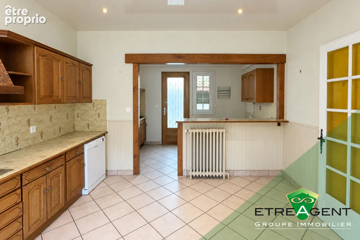 Maison en pierre 5 pièces de 130m² sur 322 m² de terrain - photo 5