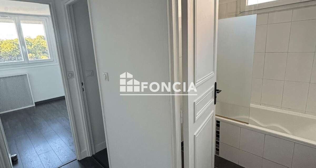 Appartement à CHILLY-MAZARIN