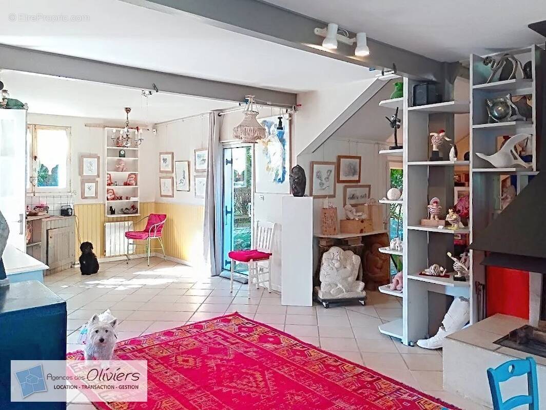 Maison Voisins / Grande-ile - 8 pièces 185 m² + Studio de 20m² - photo 2