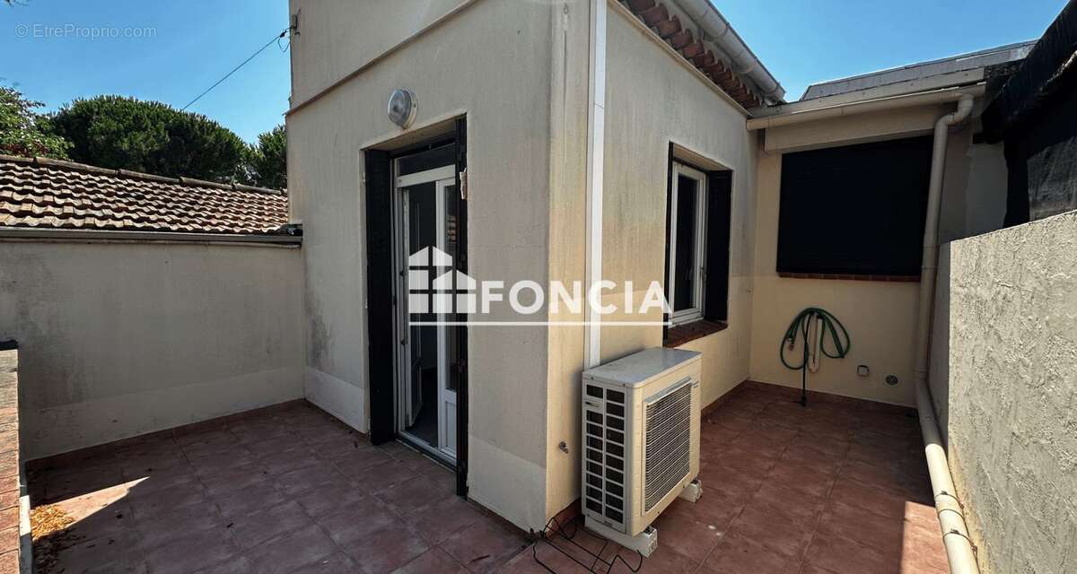Secteur Rabiac Estagnol- studio avec espace extèrieur - photo 3