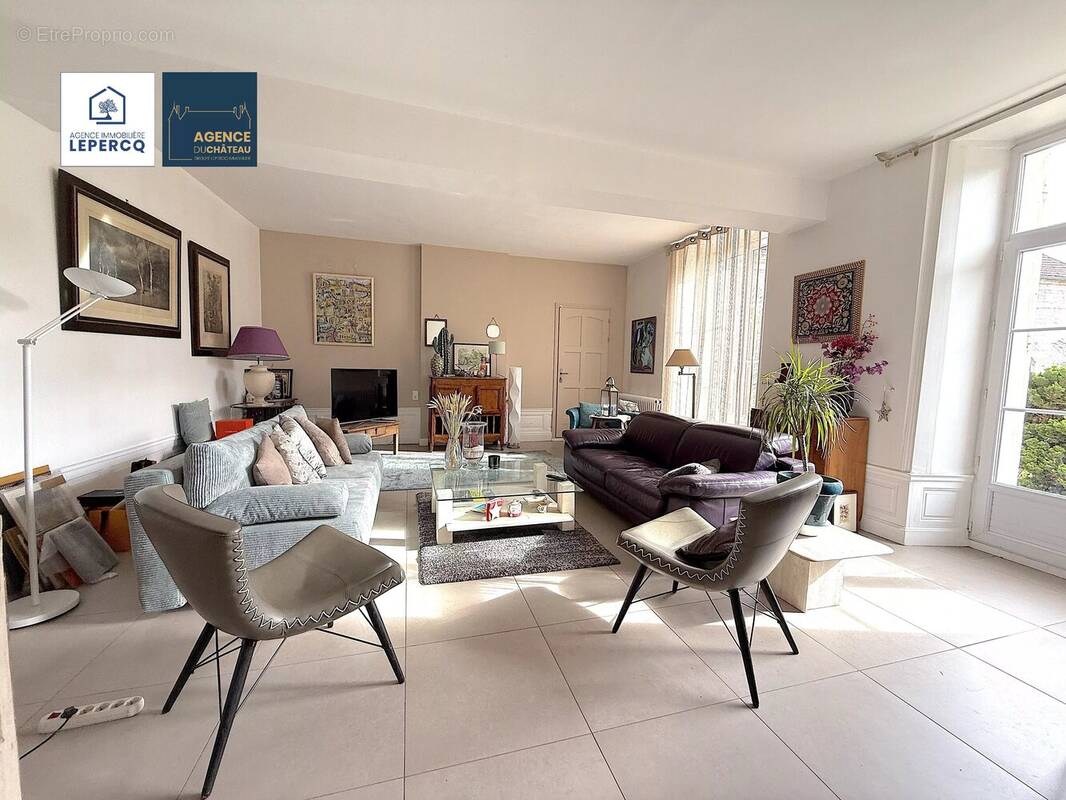 Maison à NANTEUIL-LE-HAUDOUIN