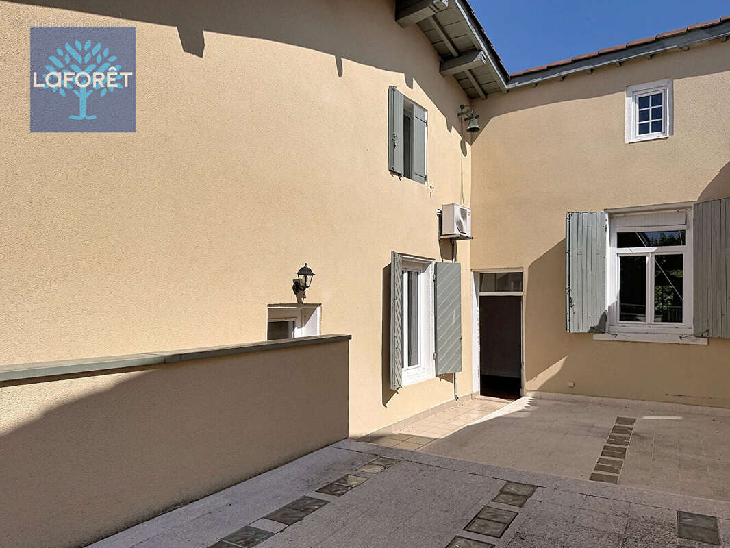 Maison Millery 7 pièce(s) 191.61 m2 - photo 2