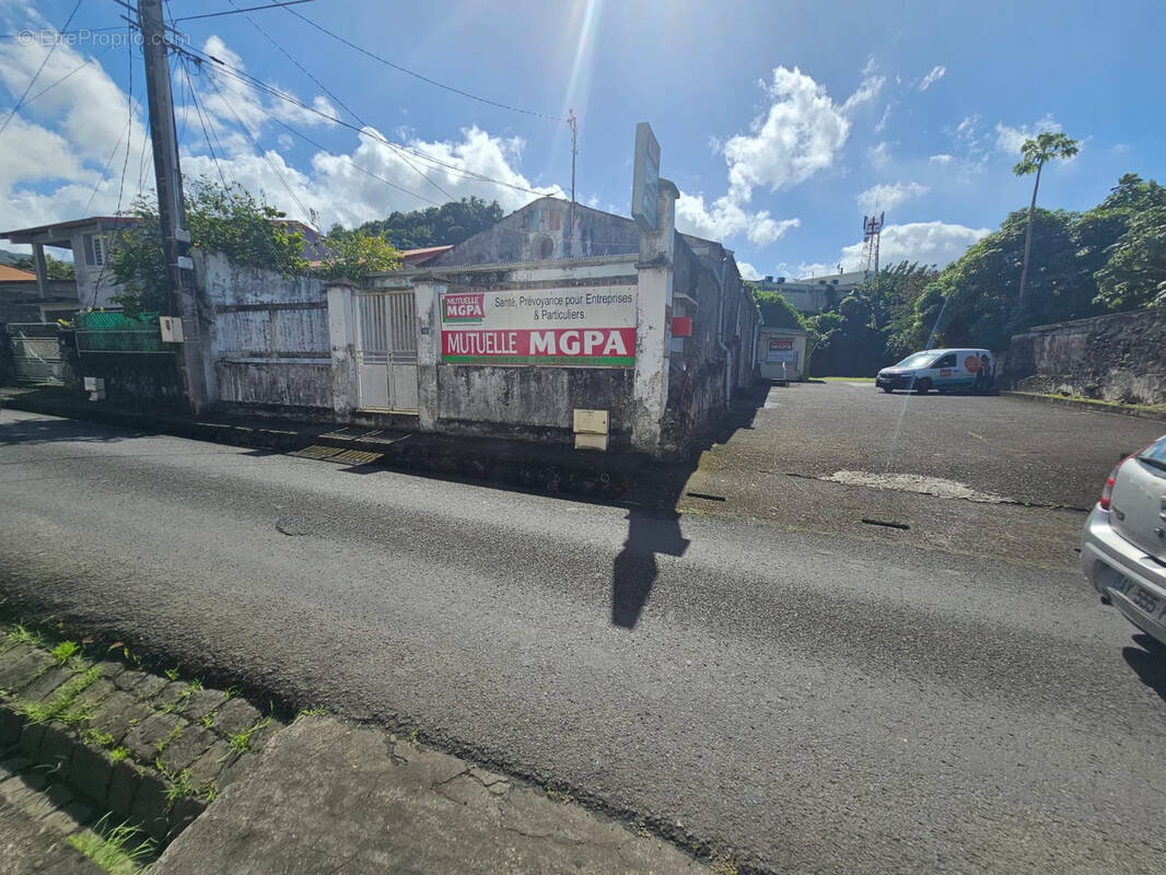 Commerce à LE PRECHEUR