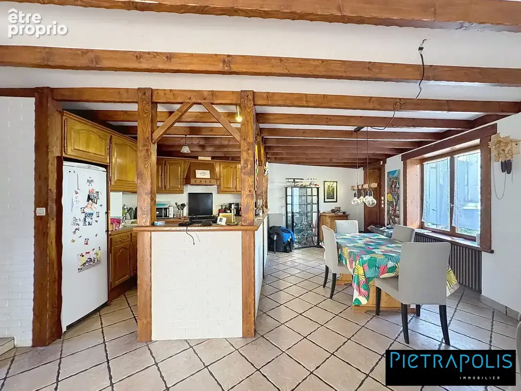 Maison 6 pièces 130 m² à vendre à Ouroux (69860) - photo 6