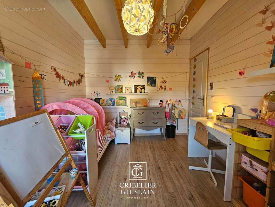 Maison de 135 m² + dépendance 17 M2 – Jardin intime – Terrasse plein sud – Vertou La Bourrelière - photo 16