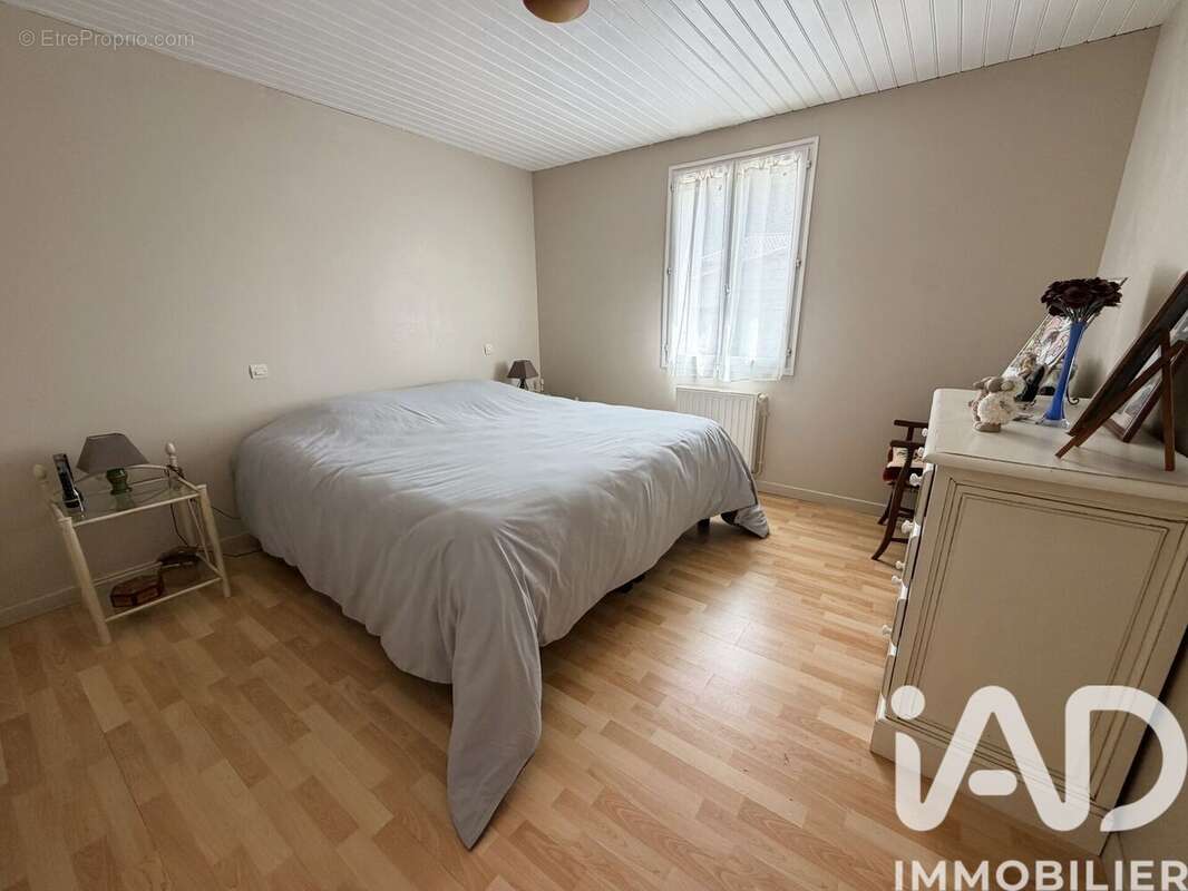 Photo 7 - Maison à VASLES