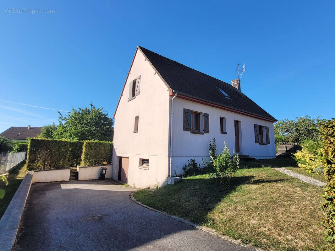 Maison à LE THEIL