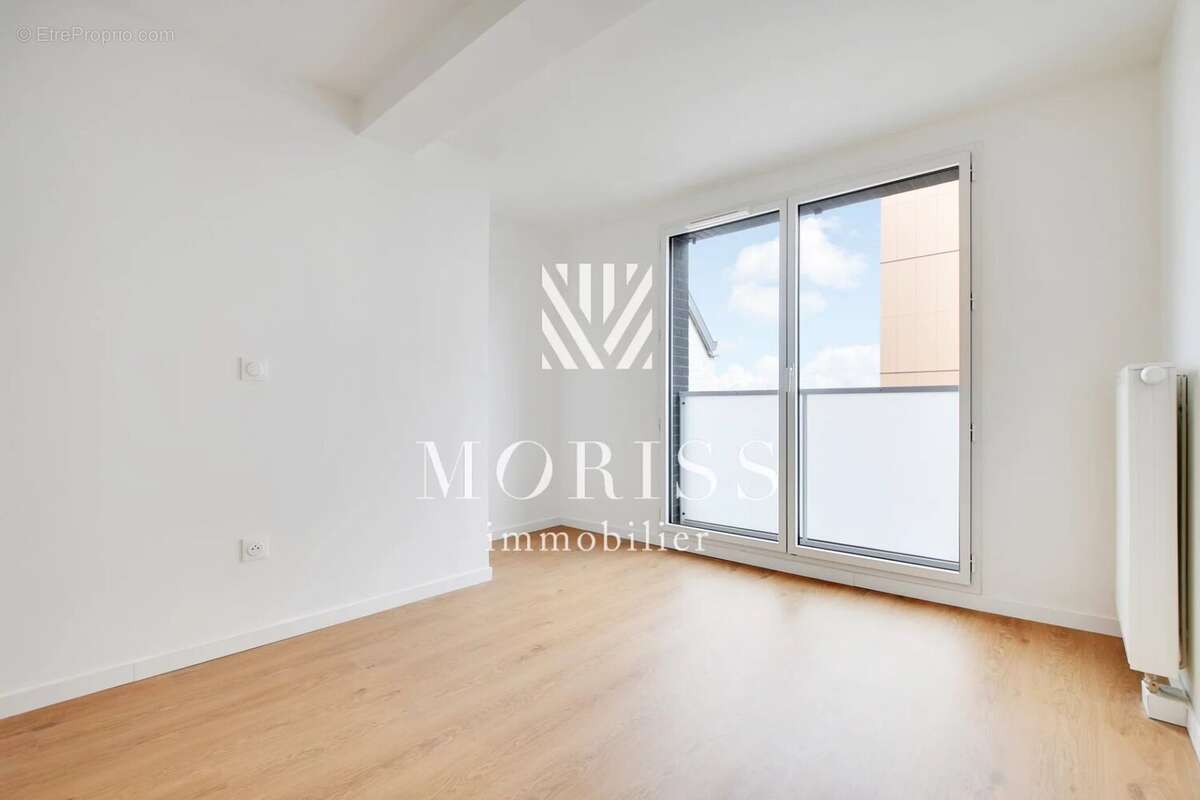 Appartement à LES LILAS