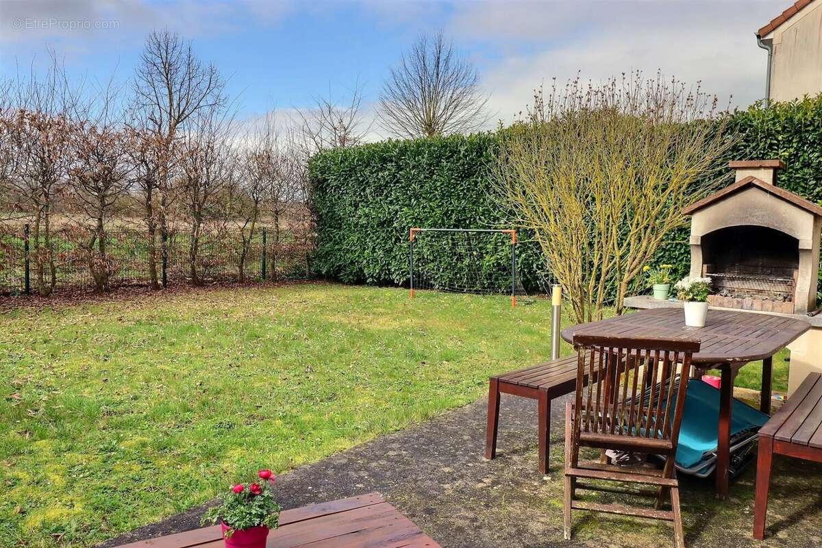 Maison 76 m² à Cires-Les-Mello  - photo 9