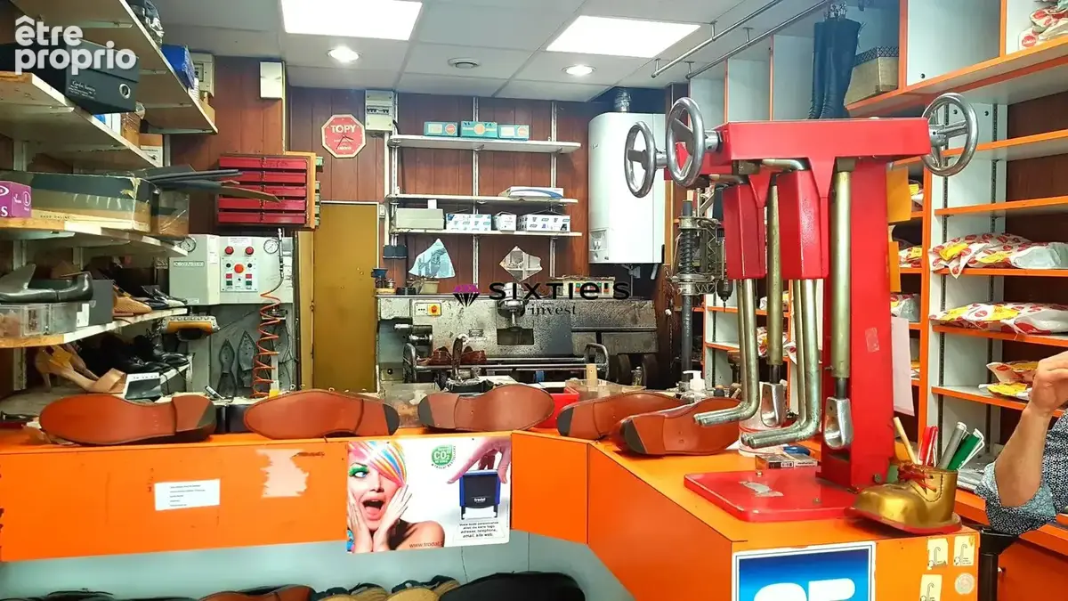 Commerce 35 m² à vendre à Paris-17e (75017) - photo 2