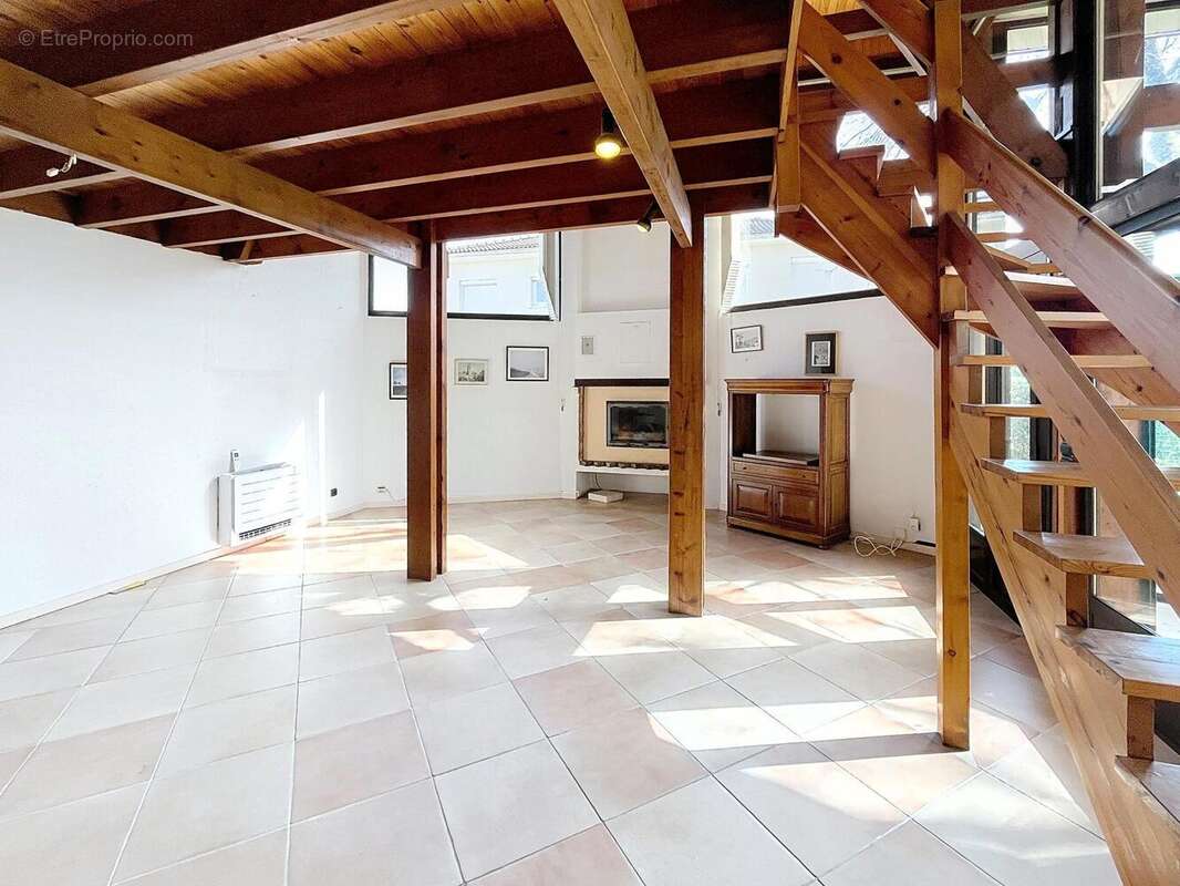 Photo 2 - Maison à SAINT-MEDARD-EN-JALLES