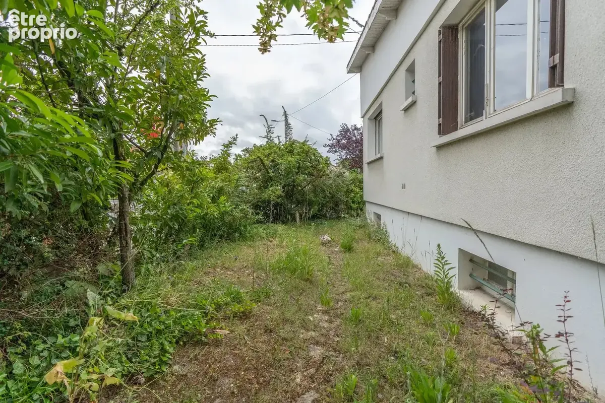 Saint-André-les-Vergers, à proximité de l'hôpital et des écoles, Maison individuelle  70 m² - photo 9