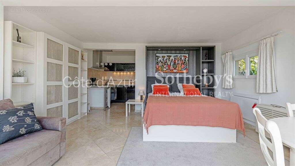 Maison à LES ISSAMBRES