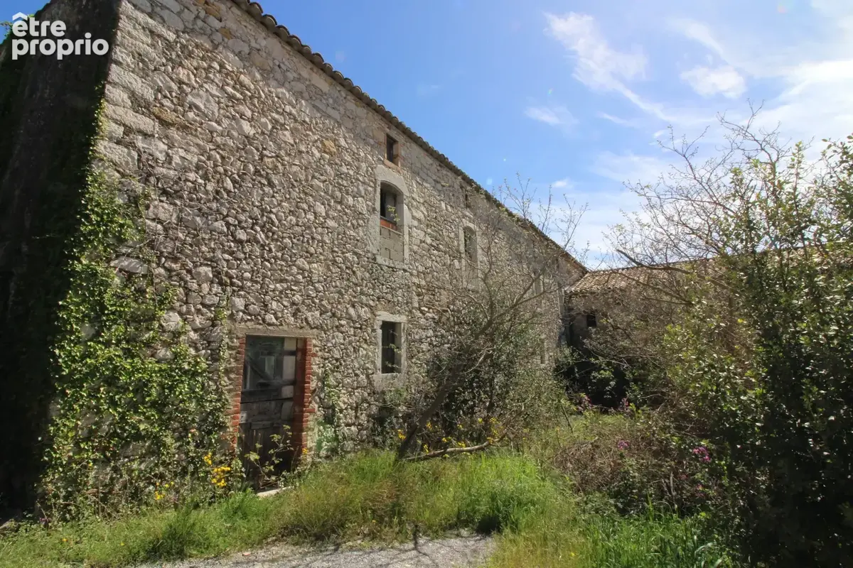 Mas de 2500 m2 sur 26 hectares. - photo 19