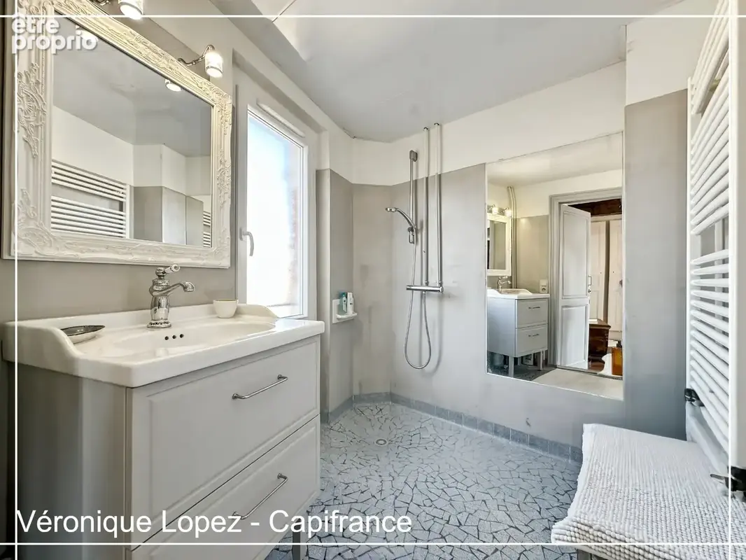 Agen quartier Préfecture, élégante demeure du XIXe siècle de 292 m² avec ascenseur, jardin, garage et piscine - photo 17