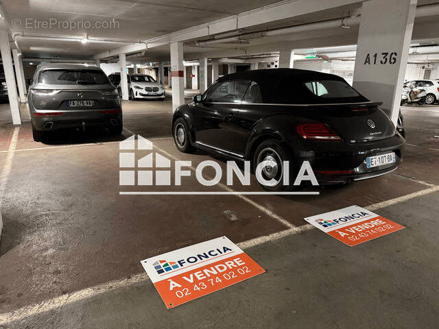 Parking à LE MANS