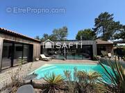 Photo 1 - Maison à ARES