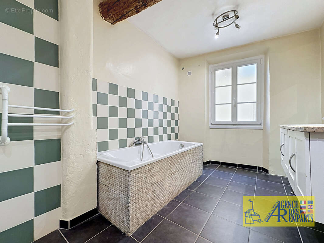 Appartement de caractère 82,95 m2 au cœur de la Vieille Ville - photo 19