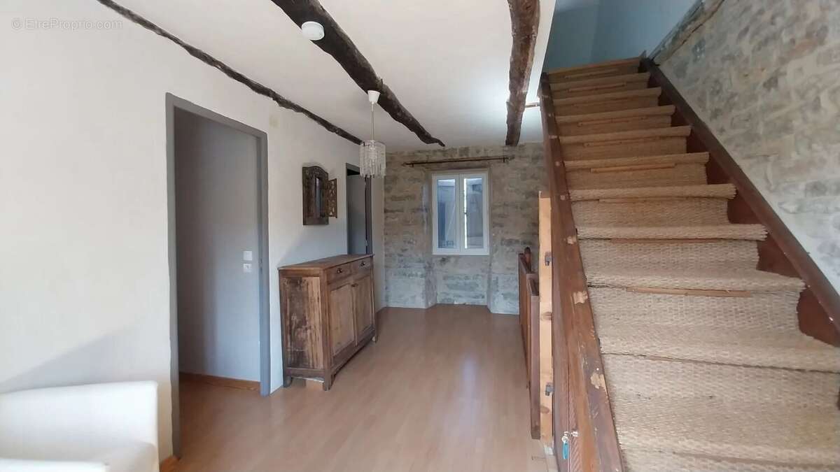Maison à CAYLUS