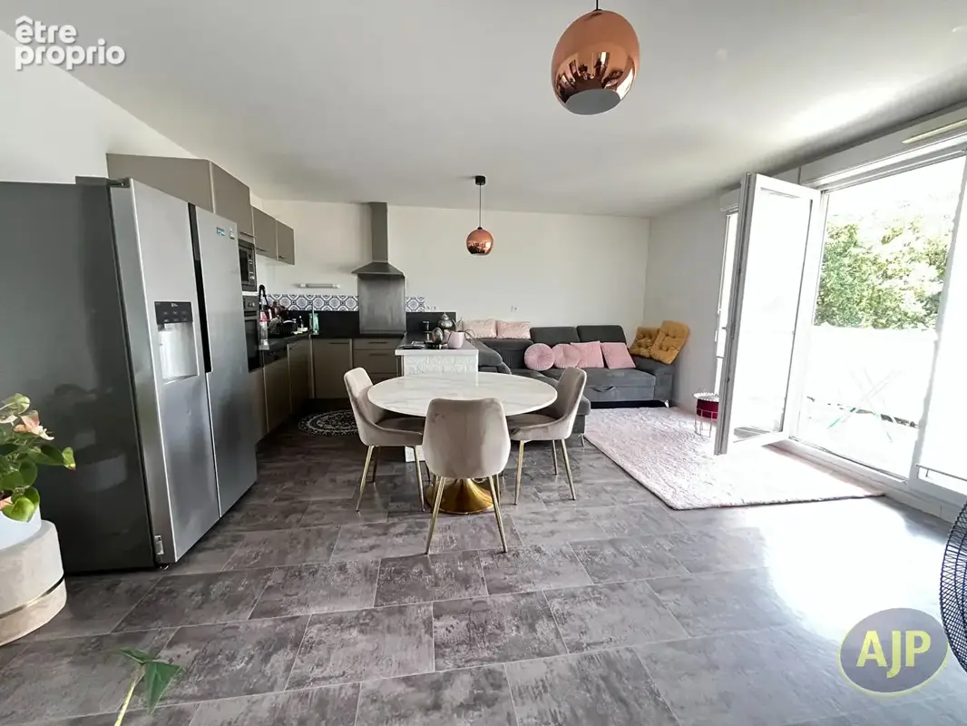 Appartement Nantes 3 pièce(s) 62.40 m2 - photo 3