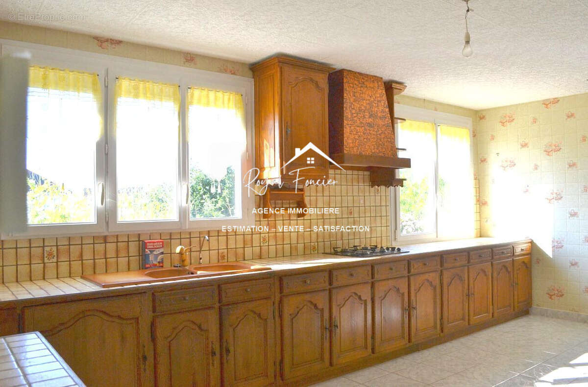 Cuisine A et E - Maison à CHATELLERAULT