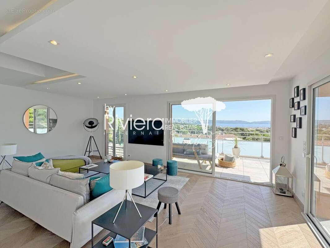 Appartement dernier étage à vendre à Cavalaire-Sur-Mer - photo 13