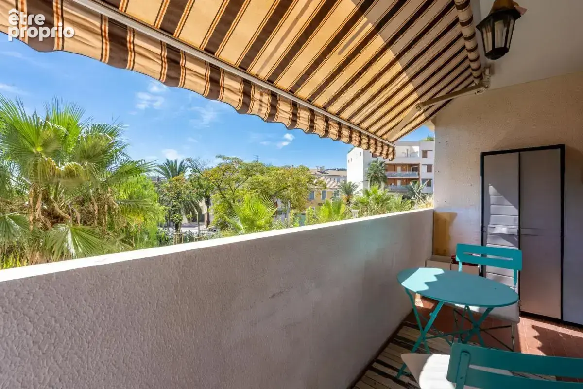 Appartement à HYERES
