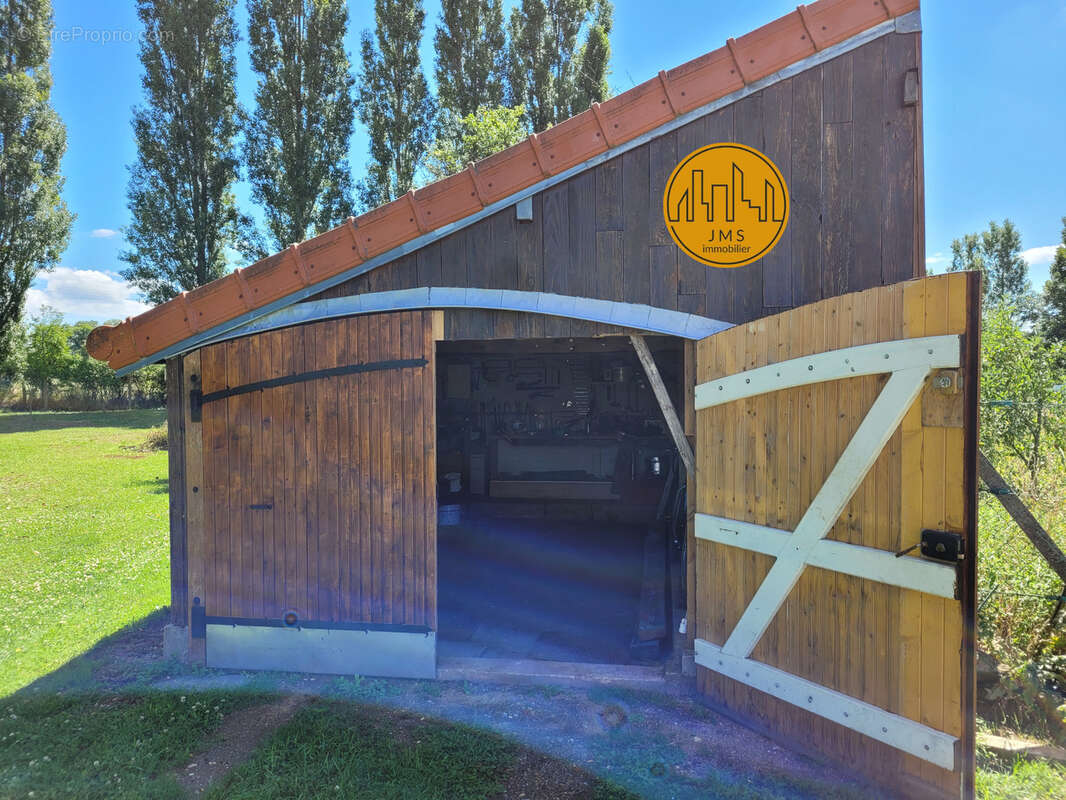 Maison à CHANTENAY-SAINT-IMBERT