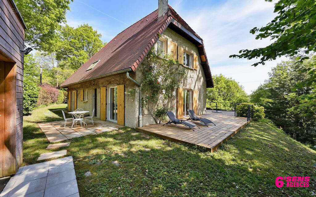 Maison à TASSIN-LA-DEMI-LUNE