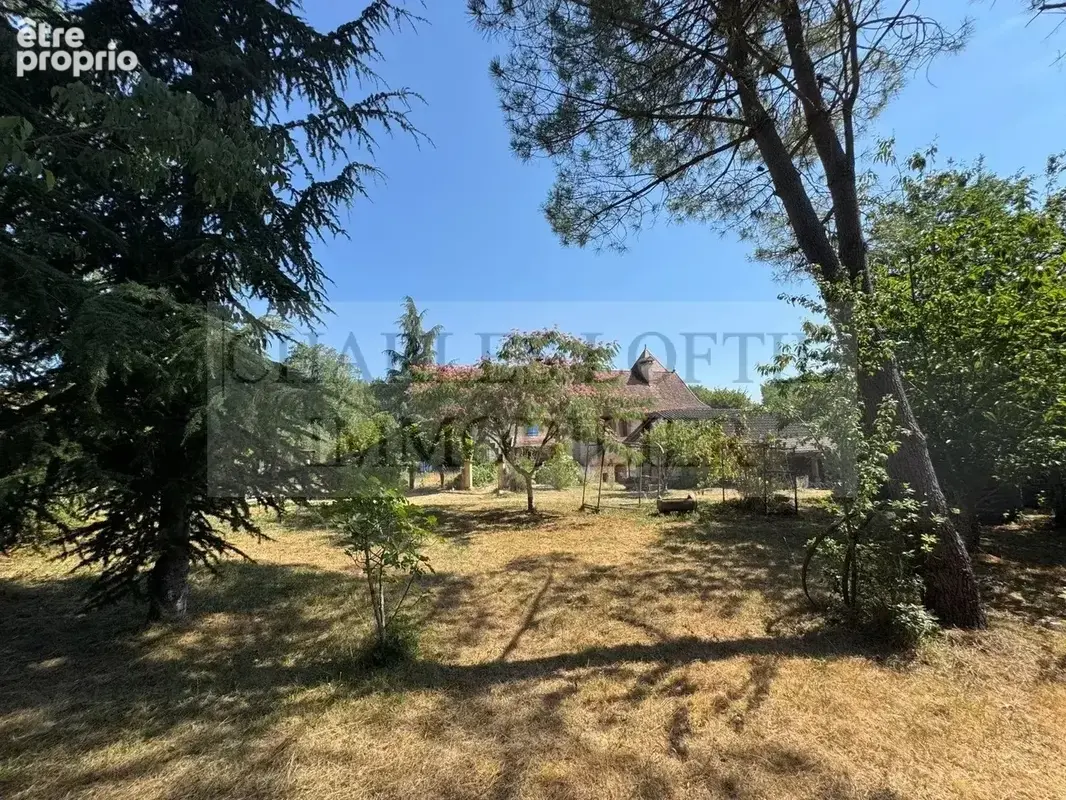 Ensemble en pierre avec gîte et piscine sur un terrain de 8 804 m² dans un hameau paisible en Bouriane - photo 31