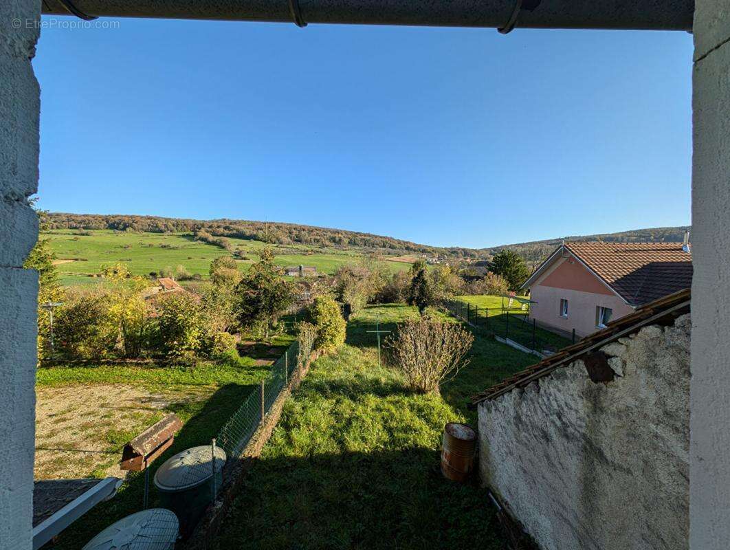 Maison à COURCHATON