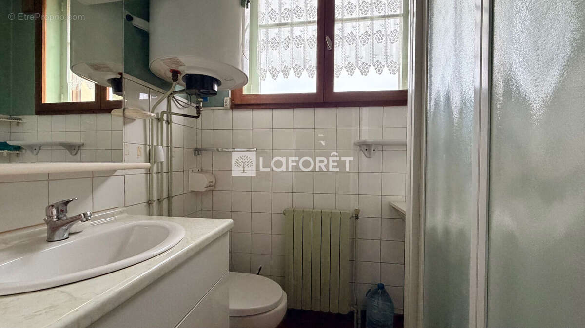 Maison à LES ISLETTES