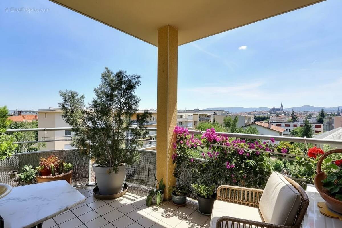 Appartement à CLERMONT-FERRAND