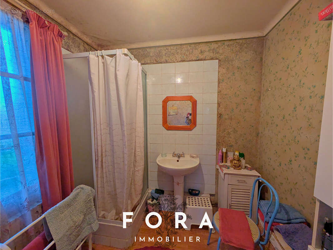 Maison à CONDE-SUR-NOIREAU